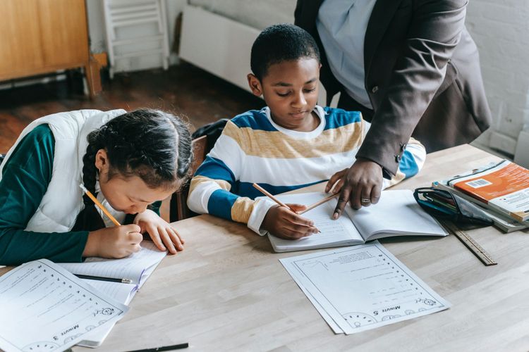 Using Primary Sources in Civics Classes – Even Elementary Students Can Do It!